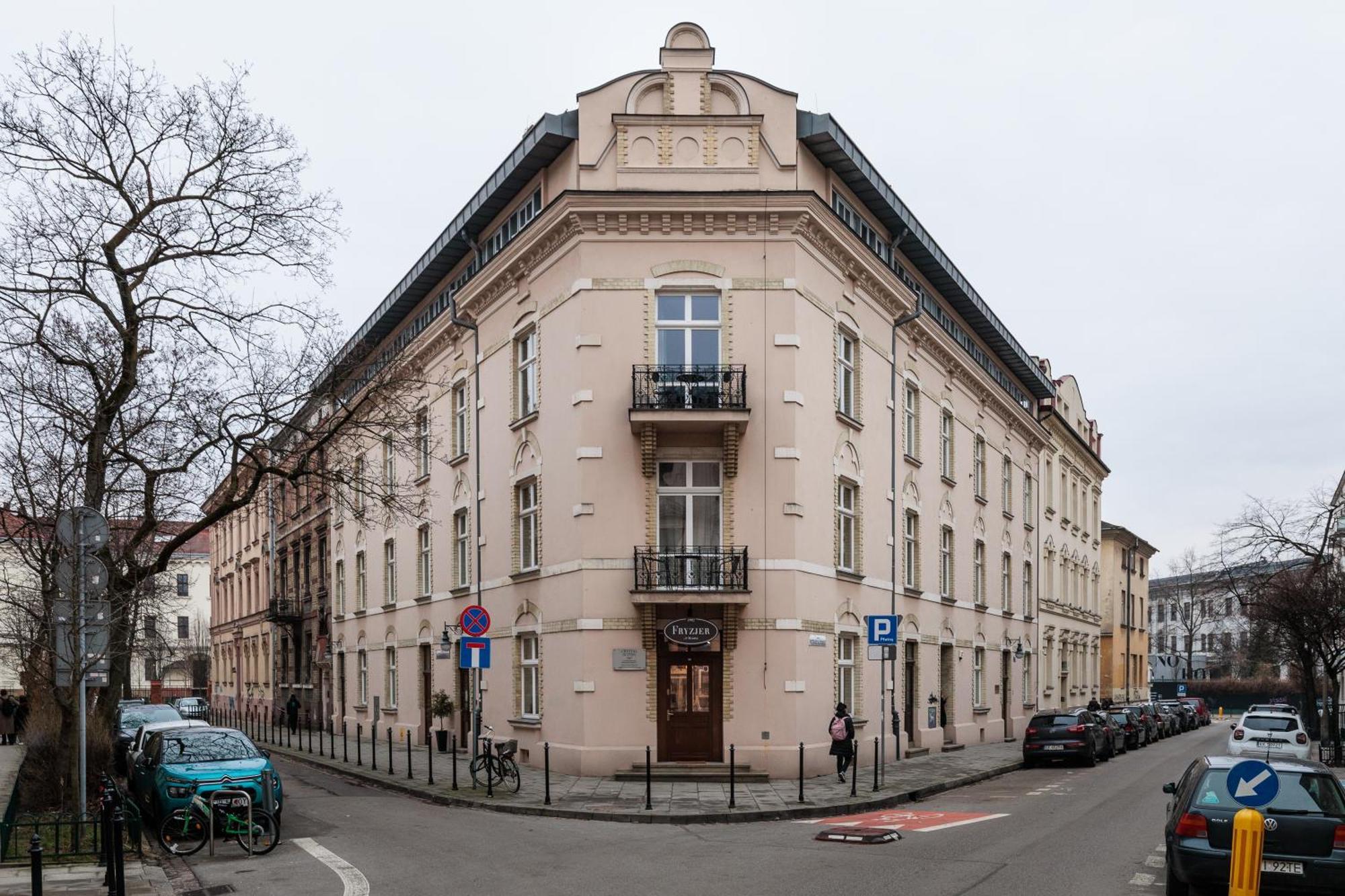 Classy Old Town Suites - By Upstairs Cracóvia Exterior foto
